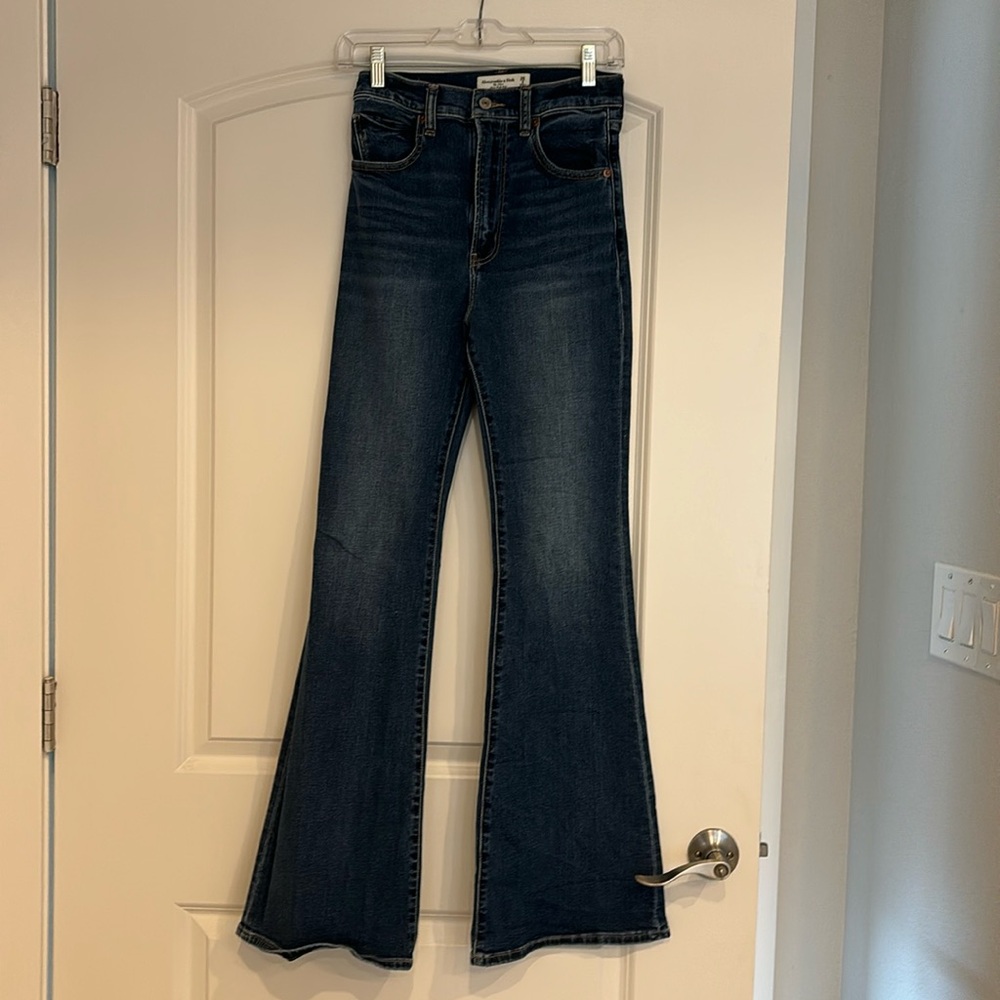 Abercrombie & Fitch Flare High Rise